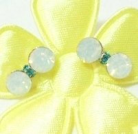 Milky Bow Beads