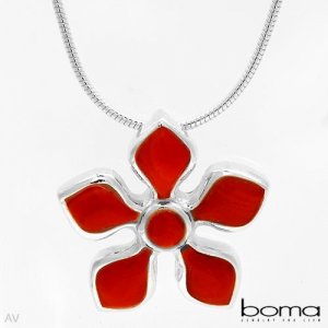 New Genuine Chalcedonies Flower Necklace