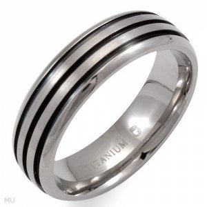 NEW Mens Grooved Titanium Wedding Band Ring Size 10 (SALE)