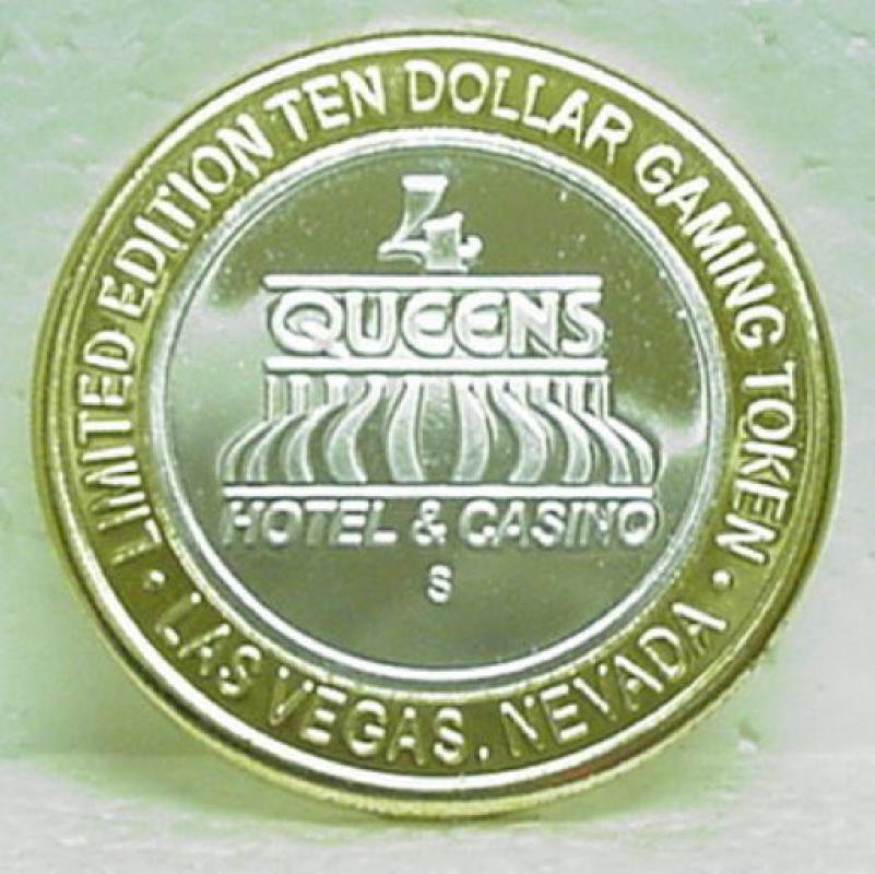 4 QUEENS 10.00 Gaming Token Silver Strike Winter Fremont St. Las
