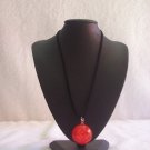 Round pendant, red