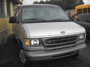 1997 FORD CLUB-WAGON VAN