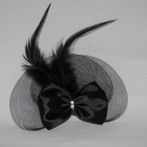 Rosa Fascinator on metal comb