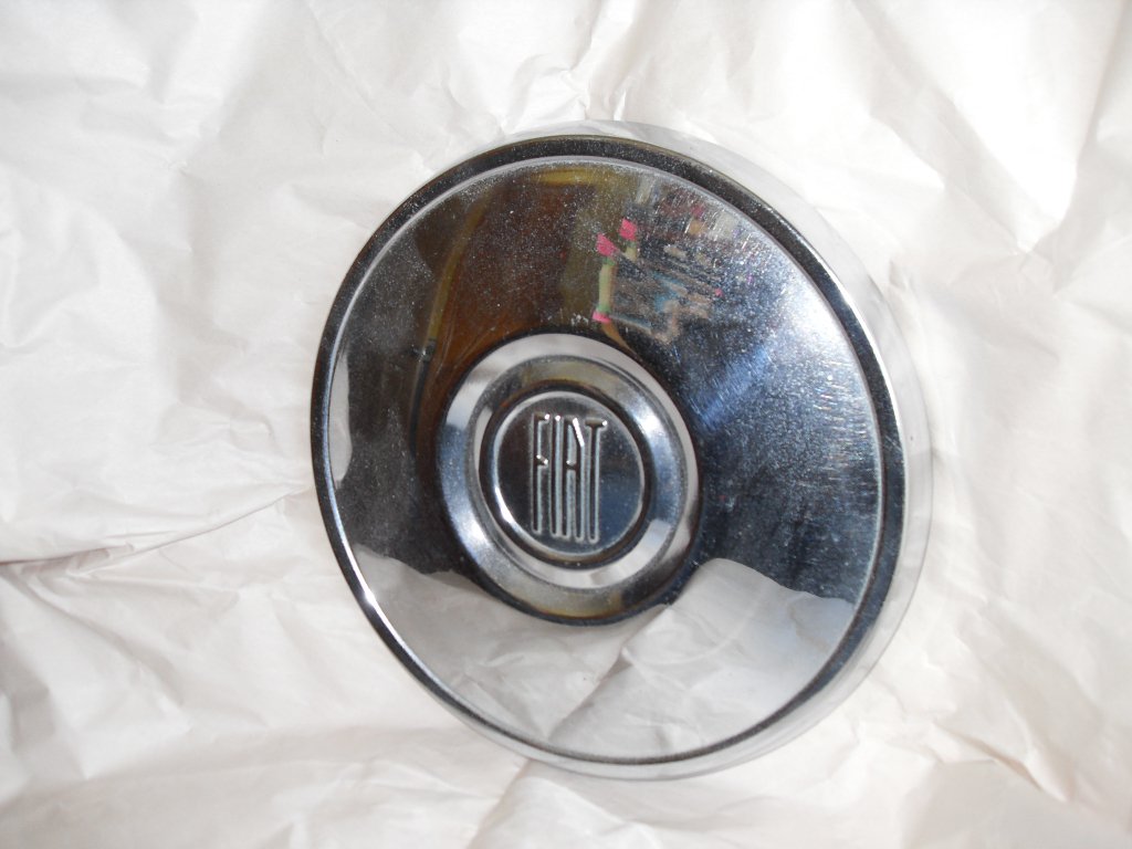 FIAT Factory Original Wheel Hubcap