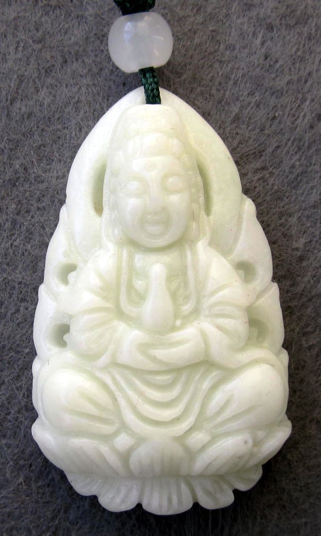 White Jade Tibet Buddhist Kwan-Yin Guanyin Amulet Pendant 35mm*20mm TH240