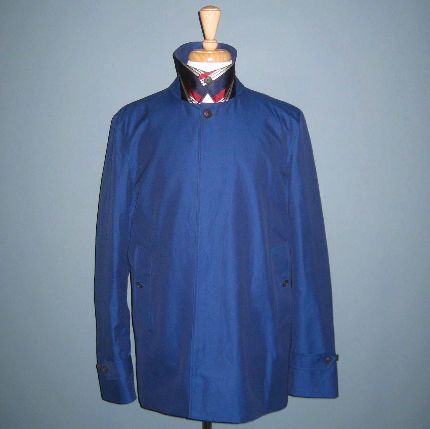 NWT Men's Burberry 'Milford Bright Indigo' Short Rain Coat - UK Men's Size 52R