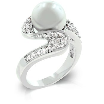 Fashion ring in silvertone with white shell pearl, size 8