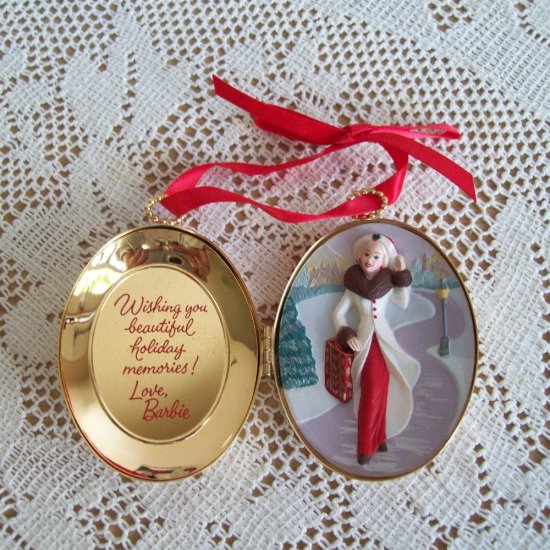 Hallmark Holiday Memories Barbie Ornament 1997 Locket Victorian