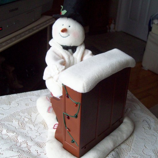 hallmark 2005 piano playing snowman