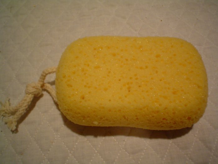 (6) Bath Sponges on a RopeGift Basket Item