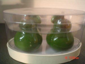 Green Ceramic Pear Salt and Pepper Shakers Set