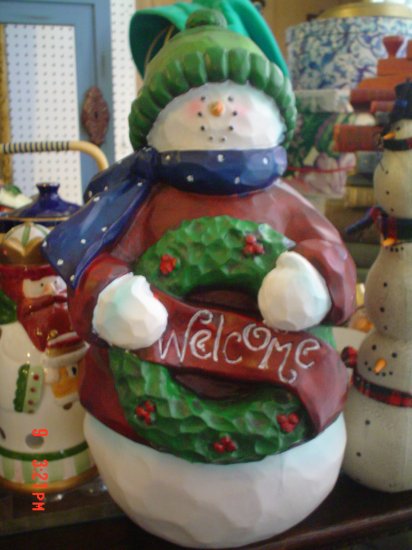 large resin christmas figurines