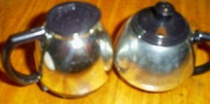 CHROME COFFEE POT & TEA POT SALT & PEPPER SHAKER SET