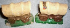 CERAMIC WAGON SALT & PEPPER SHAKER SET WITH CORKS