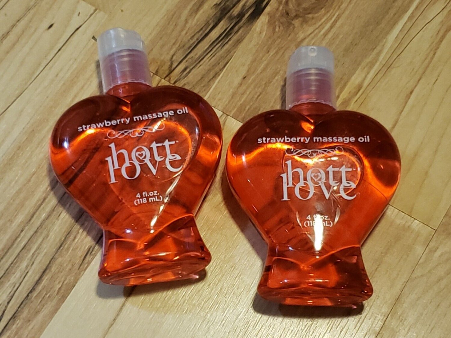 SPENCERS PD HL HEART OIL HOTT LOVE STRAWBERRY MASSAGE OIL 4FL.OZ X2