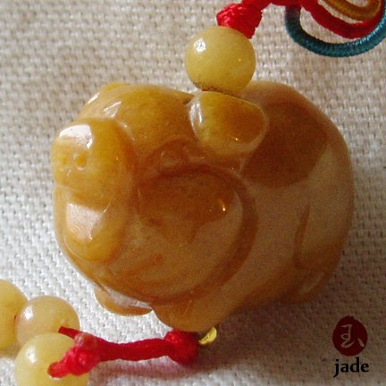 Chinese Little Pig jade pendant