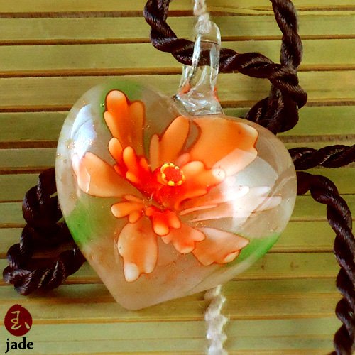 Flower murano glass heart pendant necklace