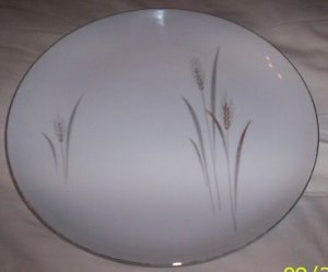 Platinum Wheat dinner plate