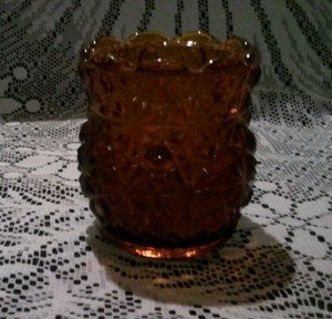 Daisy and button amber large toothpick holder