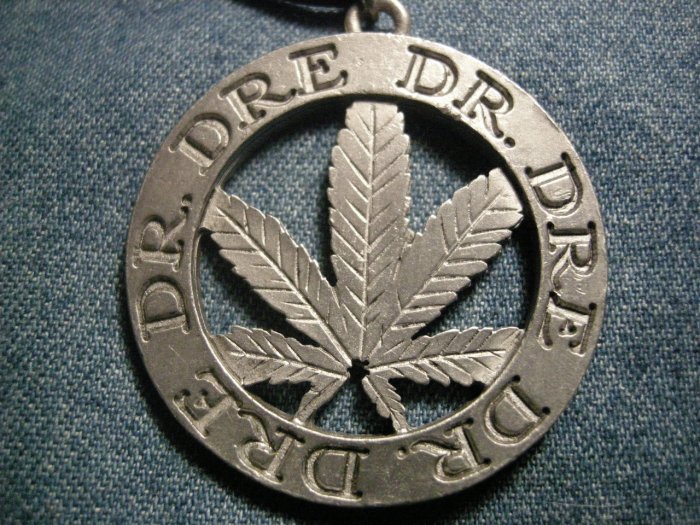 DR DRE METAL NECKLACE pot leaf rap IMPORT