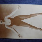 MARILYN MONROE PHOTO CARD arms spread trading vending postcard VINTAGE