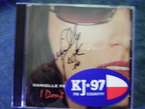 CD DANIELLE PECK I Don't single country AUTOGRAPHED