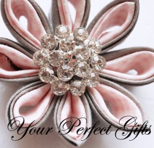 10 Round Circle Diamante Rhinestone Crystal Button Hair Clip Wedding Invitation Ring Pillow BT013