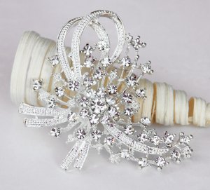 1 pc Rhinestone Crystal Diamante  Silver Flower Brooch Pin Jewelry Cake Decoration BR062