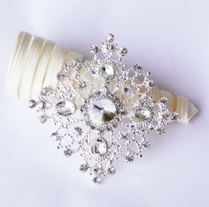 1 pc Rhinestone Crystal Diamante Silver Flower Brooch Pin Jewelry Wedding Cake Decoration BR100