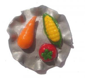 Vegetable Plate--ALL MAGNET ORDERS HAVE A 25 PIECE MINIMUM (ASSORTED OR SAME)