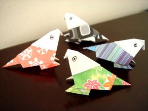 4 X ASSORTED HANDMADE ORIGAMI PARROT