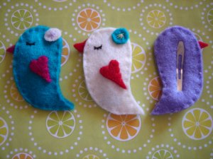 BIRDIE HANDMADE FELT SNAP CLIP - BLUE