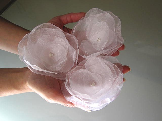 3 X HANDMADE SHIMMERING ORGANZA FLOWERS - white