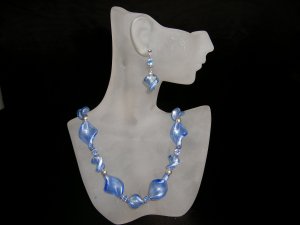 Blue Twisted Glass Bead Set