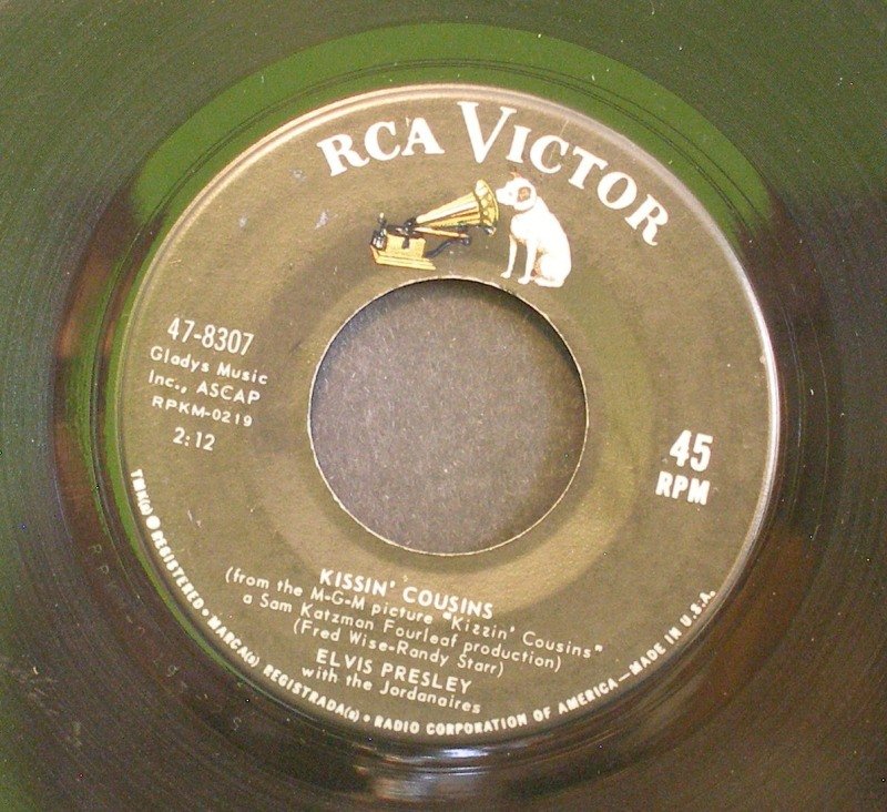 ELVIS PRESLEY~Kissin' Cousins / It Hurts Me~ RCA Victor 47-8307 1964, 45