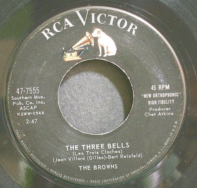 THE BROWNS~The Three Bells~RCA Victor 7555 VG+ 45