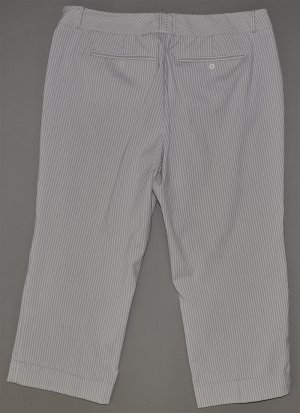 NEW YORK & CO. Womens stretch striped cuffed Capri&acirc;��s 12
