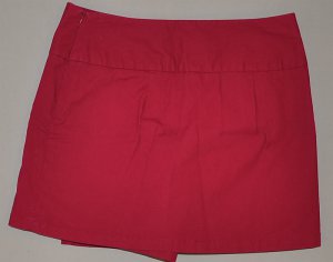 DOCKERS Women's hot pink skort size 4