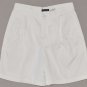 DOCKERS Women's pleated white khaki shorts 10