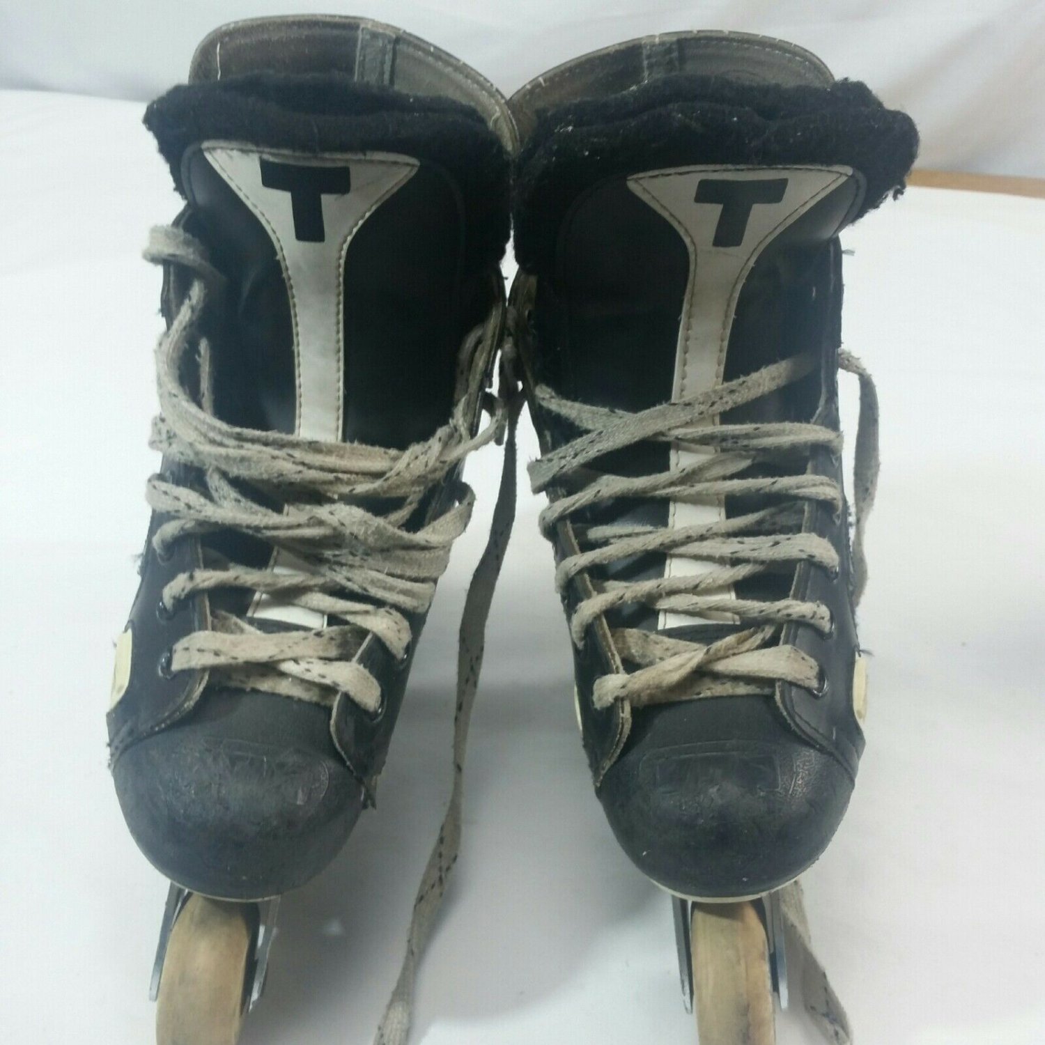 Tour TR2000 TR 2000 Inline Roller Hockey Blades Skates EUC boy SZ 3