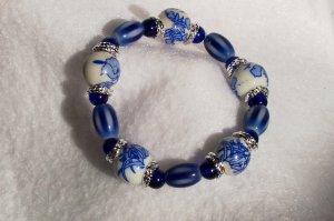 Blue Floral Stretch Bracelet
