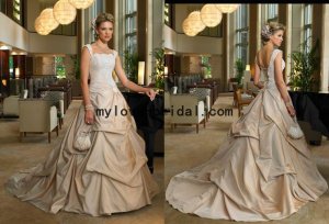 Free shipping 2011 new designer wedding dresses en vogue