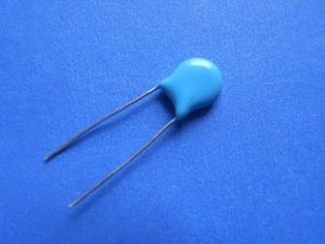 471/1KV Ceramic Capacitor (Item# C0006)