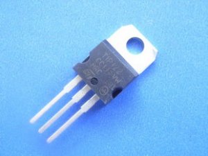 Transistor, TIP122, TO-220, 6 pcs. (Item# Q0323)