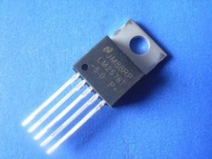 IC, Voltage Regulator, LM2576T-5V LM2576 TO-220, 3 pcs. (Item# I0152)