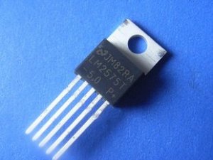 IC, Voltage Regulator, LM2575T-5V, 1 pcs. (Item# I0155)