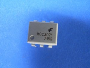 IC, Opto-isolator / optical coupler, MOC3021, 4 pcs. (Item# U0018)