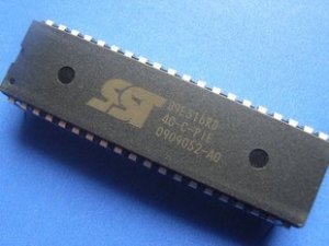 IC, microcontroller / memory, SST89E516RD40-C-PIE SST89E516RD 89E516, 4 pcs. (Item# M0002)