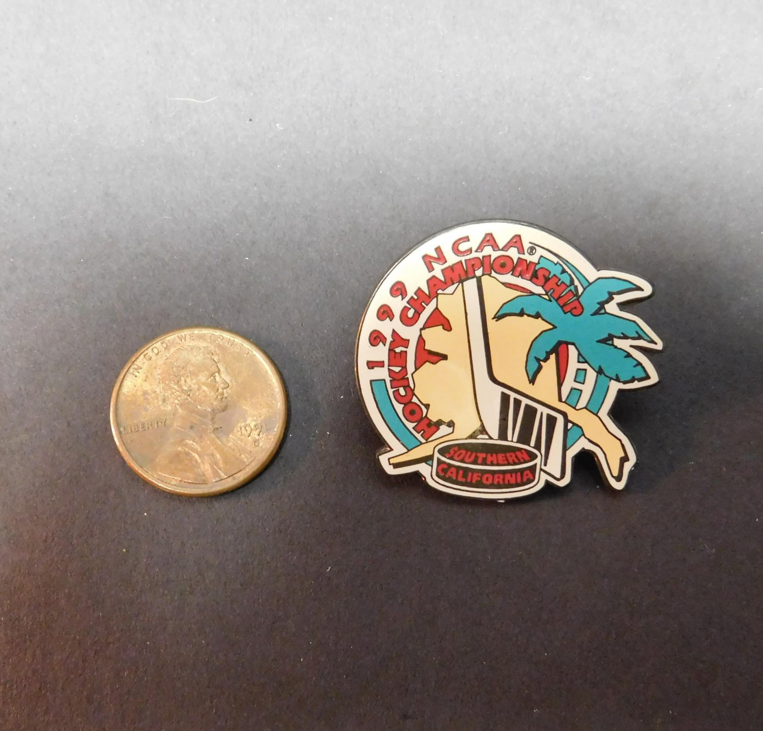 1999 NCAA Frozen Four College Hockey TOURNAMENT PIN - Maine,BC Eagles ...