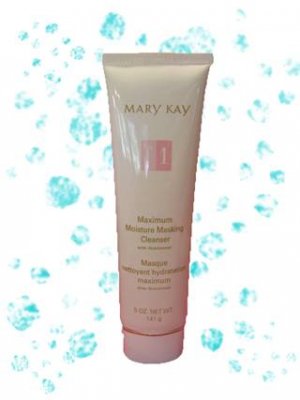 Maximum Moisture Masking Cleanser